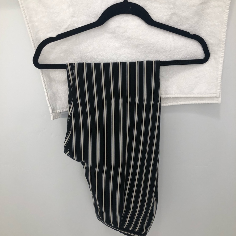 Zara pants - Picture 2 of 2